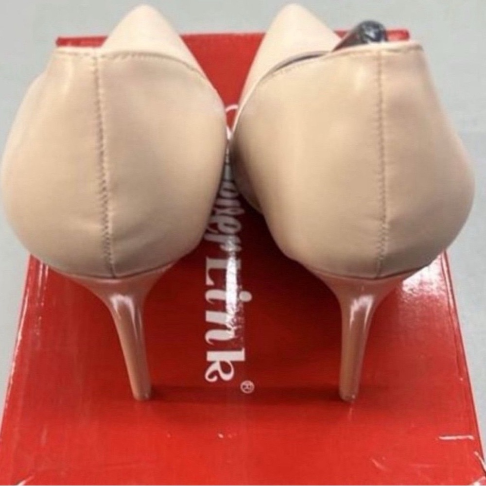 Forever Link Women's Cream Heels - Picture 3 of 7